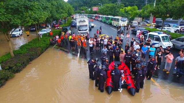 工業(yè)無(wú)人機(jī)